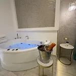 San Gennaro Luxury 19 Guest house